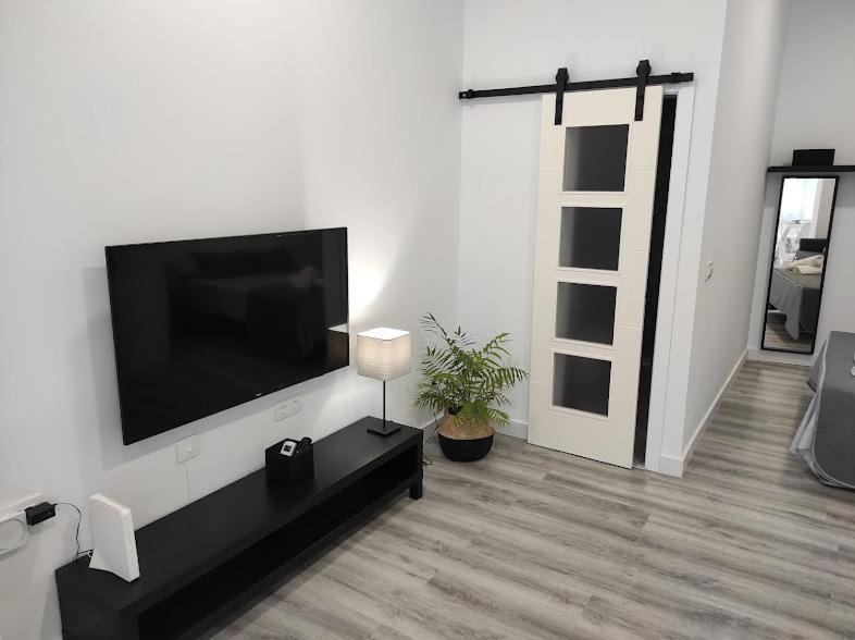 Apartamento Turistico Lyra Baena Esterno foto