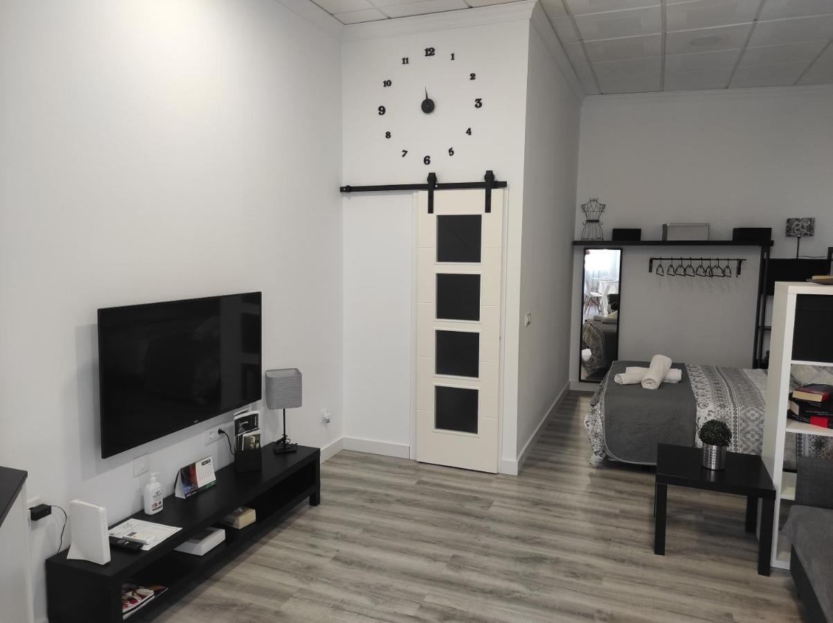 Apartamento Turistico Lyra Baena Esterno foto