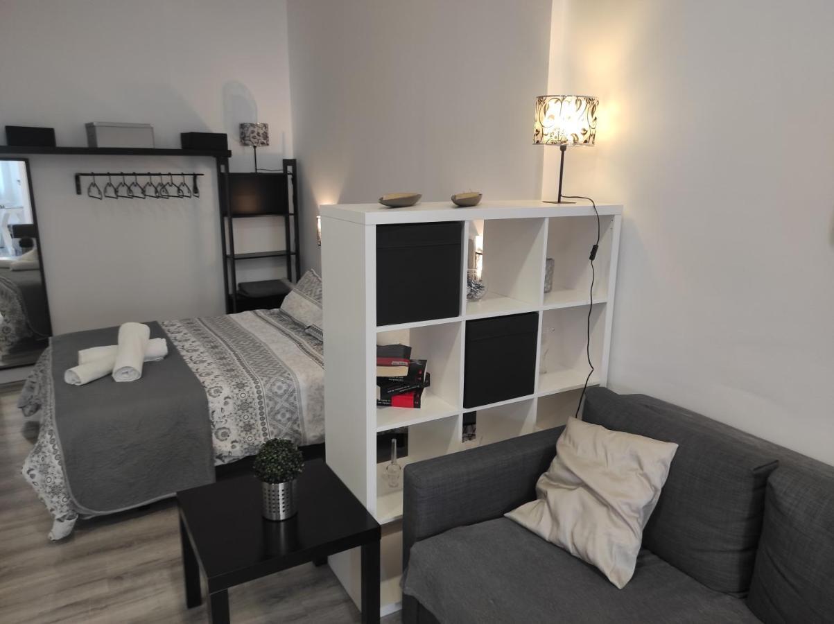 Apartamento Turistico Lyra Baena Esterno foto